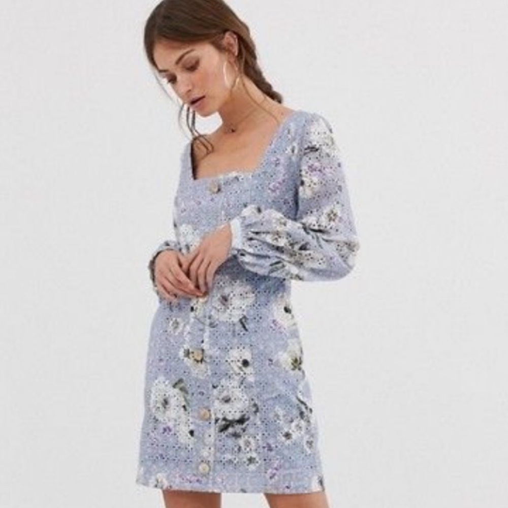 We Are Kindred Sookie Mini Dress in Cornflowers Broiderie Size US 2
